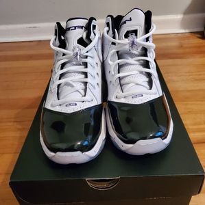 Jordan shoes size 6Y